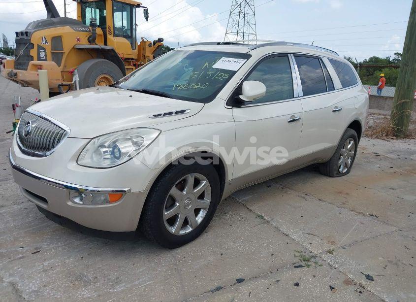 Photo 2 of 2010 Buick Enclave 2XL (VIN 5GALRCED5AJ186020)