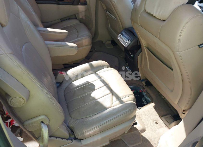 Photo 8 of 2010 Buick Enclave 2XL (VIN 5GALRCED9AJ115838)