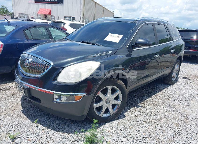 Photo 2 of 2010 Buick Enclave 2XL (VIN 5GALRCEDXAJ168015)
