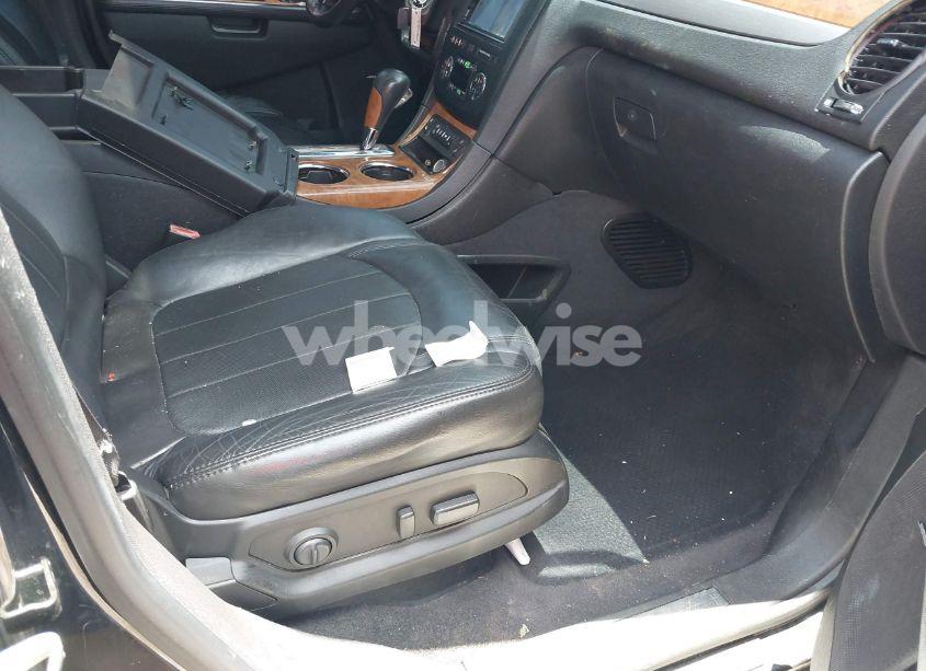 Photo 5 of 2010 Buick Enclave 2XL (VIN 5GALRCEDXAJ168015)