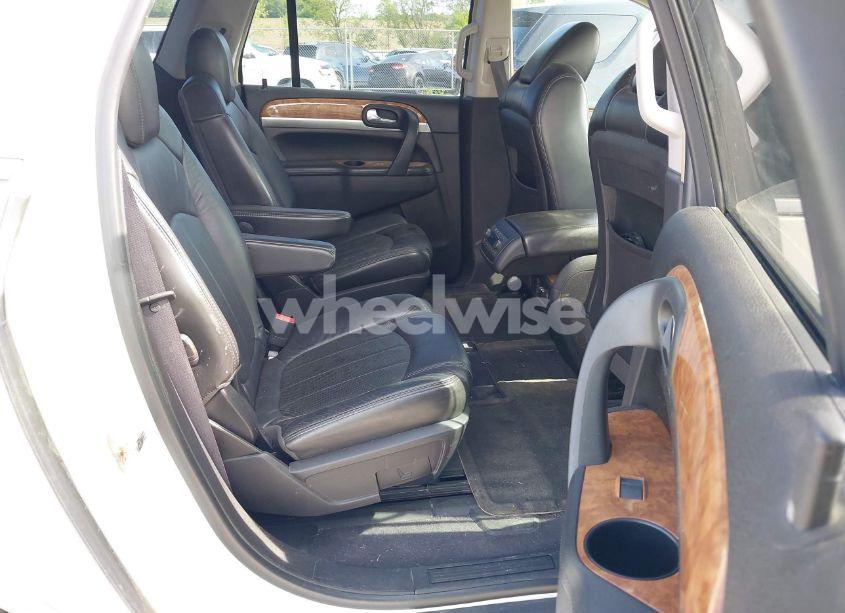 Photo 8 of 2010 Buick Enclave 2XL (VIN 5GALRCEDXAJ186112)