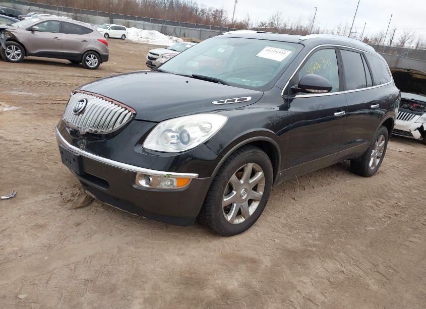 Photo 2 of 2010 Buick Enclave 1XL (VIN 5GALVBED1AJ172413)