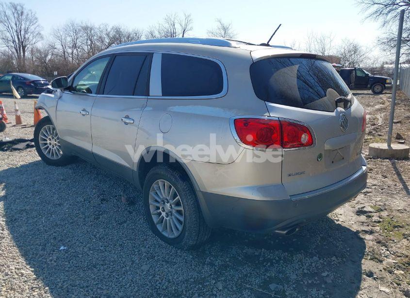 Photo 3 of 2010 Buick Enclave 1XL (VIN 5GALVBED2AJ114715)