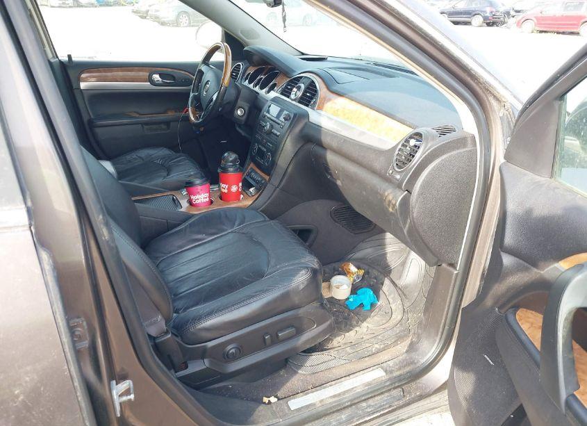 Photo 5 of 2010 Buick Enclave 1XL (VIN 5GALVBED2AJ164319)