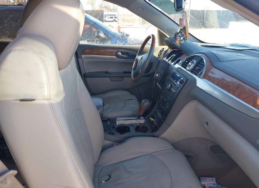 Photo 5 of 2010 Buick Enclave 1XL (VIN 5GALVBED3AJ194297)