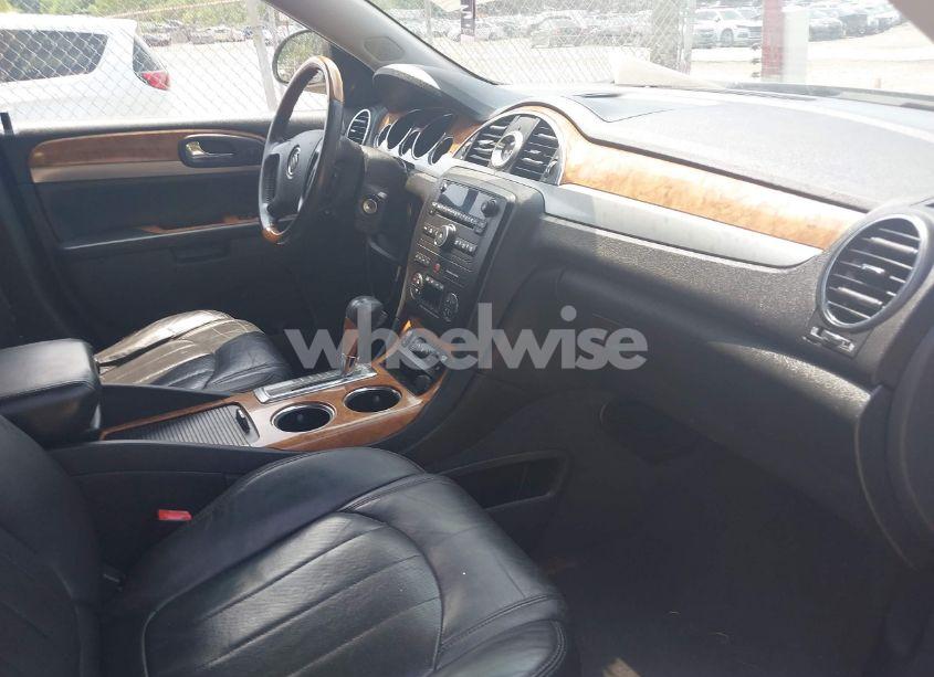 Photo 5 of 2010 Buick Enclave 1XL (VIN 5GALVBED4AJ246164)