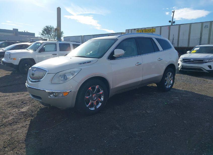 Photo 2 of 2010 Buick Enclave 1XL (VIN 5GALVBED4AJ257939)