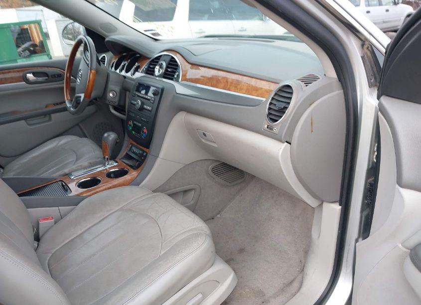 Photo 5 of 2010 Buick Enclave 1XL (VIN 5GALVBED5AJ265757)