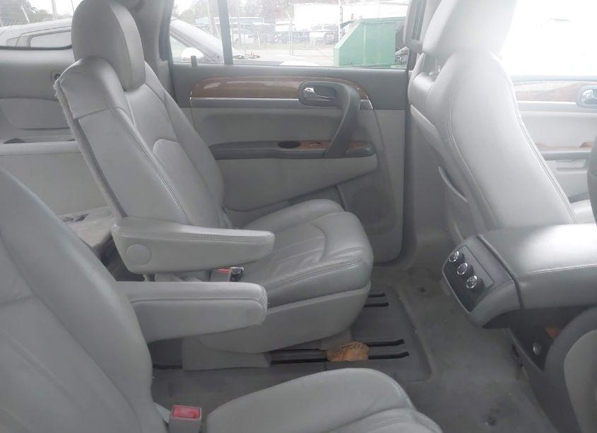 Photo 8 of 2010 Buick Enclave 1XL (VIN 5GALVBED5AJ265757)