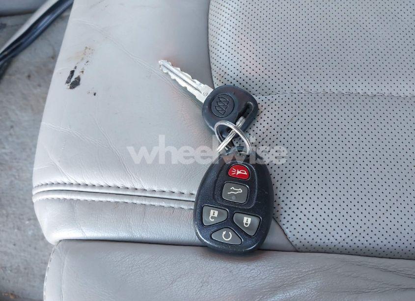 Photo 11 of 2010 Buick Enclave 1XL (VIN 5GALVBED6AJ154666)