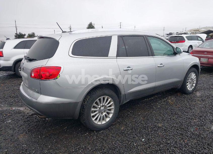 Photo 4 of 2010 Buick Enclave 1XL (VIN 5GALVBED7AJ194478)