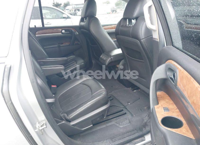 Photo 8 of 2010 Buick Enclave 1XL (VIN 5GALVBED7AJ194478)