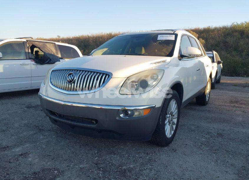 Photo 2 of 2010 Buick Enclave 1XL (VIN 5GALVBED9AJ261064)