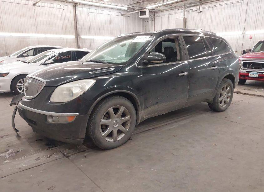 Photo 2 of 2010 Buick Enclave 1XL (VIN 5GALVBEDXAJ197598)