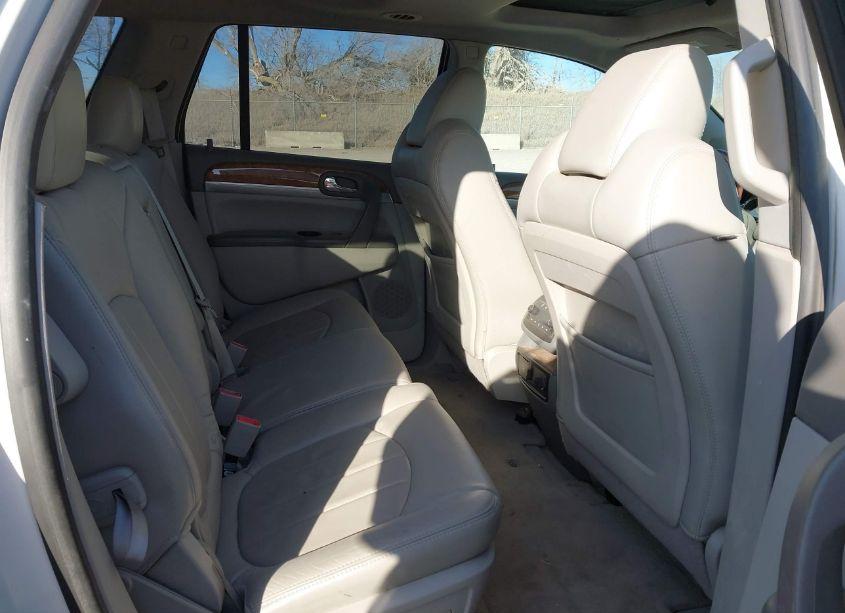 Photo 8 of 2010 Buick Enclave 1XL (VIN 5GALVBEDXAJ258531)