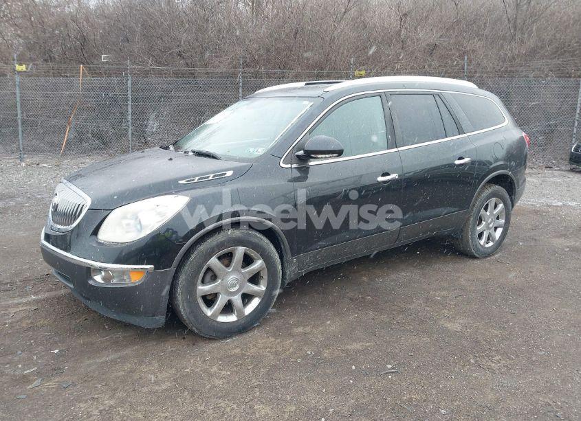 Photo 2 of 2010 Buick Enclave 2XL (VIN 5GALVCED1AJ166553)