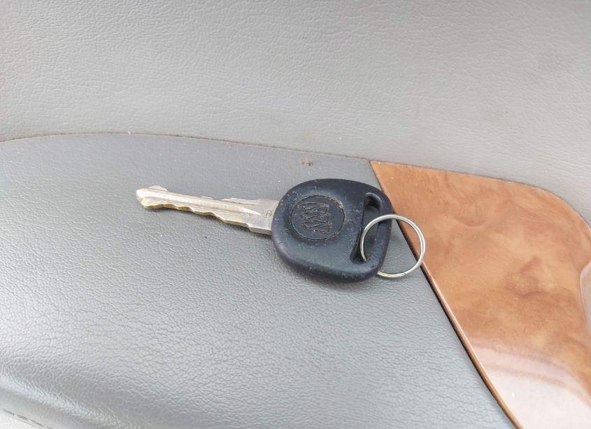 Photo 11 of 2010 Buick Enclave 2XL (VIN 5GALVCED1AJ167640)