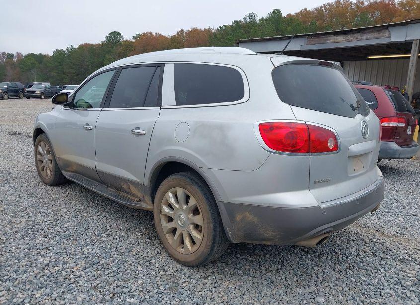 Photo 3 of 2010 Buick Enclave 2XL (VIN 5GALVCED1AJ167640)