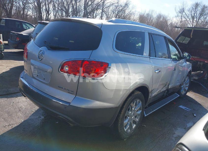 Photo 4 of 2010 Buick Enclave 2XL (VIN 5GALVCED3AJ170877)