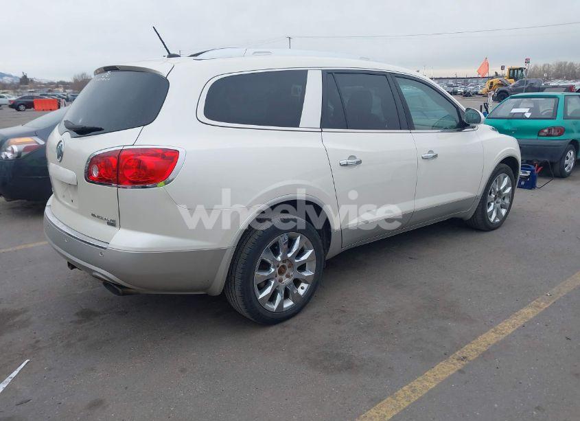 Photo 4 of 2010 Buick Enclave 2XL (VIN 5GALVCED5AJ197224)