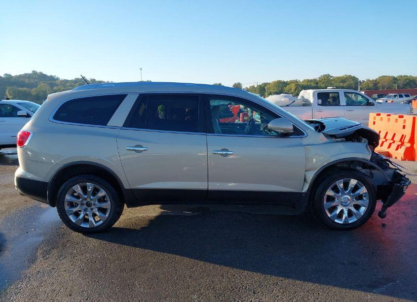 Photo 13 of 2010 Buick Enclave 2XL (VIN 5GALVCED6AJ117185)