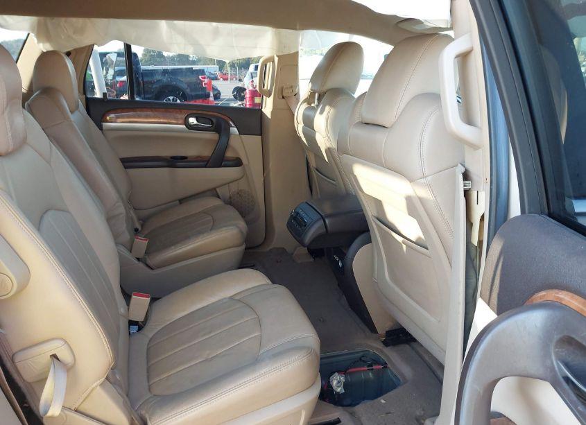 Photo 8 of 2010 Buick Enclave 2XL (VIN 5GALVCED6AJ117185)