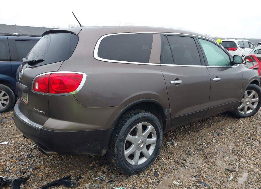 Photo 4 of 2010 Buick Enclave 2XL (VIN 5GALVCED8AJ104258)