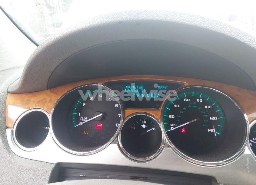 Photo 7 of 2010 Buick Enclave 2XL (VIN 5GALVCED9AJ211724)