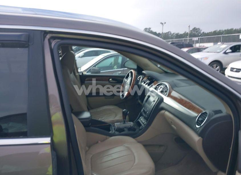 Photo 5 of 2010 Buick Enclave 2XL (VIN 5GALVCEDXAJ120834)