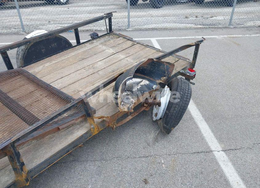 Photo 6 of 2003 C & H 5X10 TRAILER (VIN 5GPJN10183S105664)