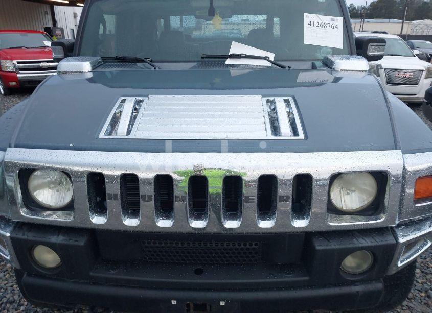 Photo 10 of 2005 Hummer H2 SUT (VIN 5GRGN22U15H114401)