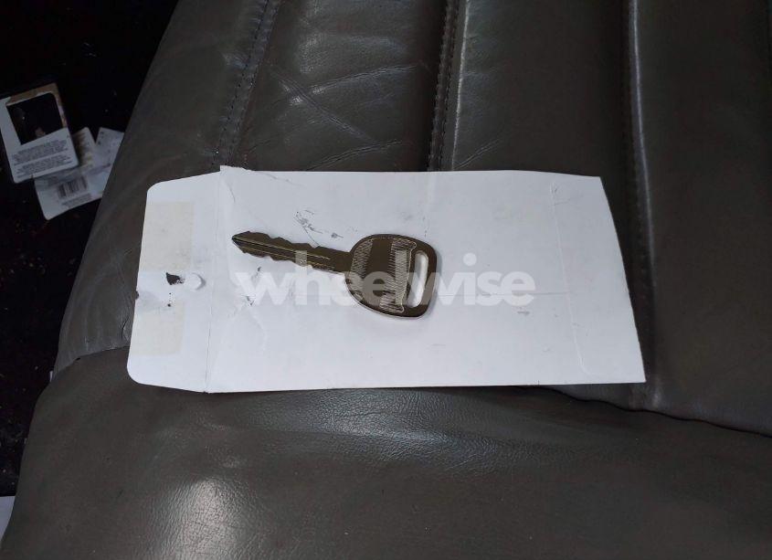 Photo 11 of 2005 Hummer H2 SUT (VIN 5GRGN22U15H114401)