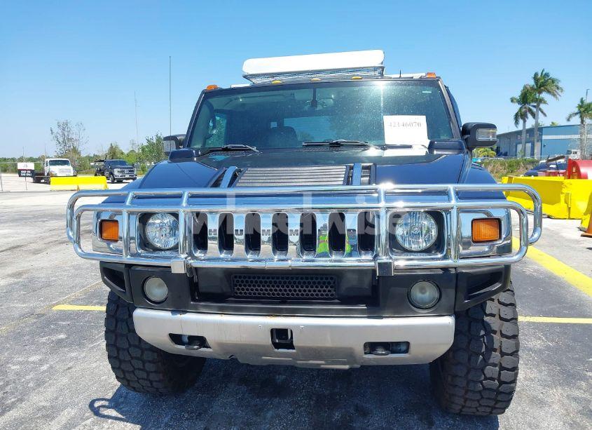 Photo 12 of 2005 Hummer H2 SUT (VIN 5GRGN22U25H106033)