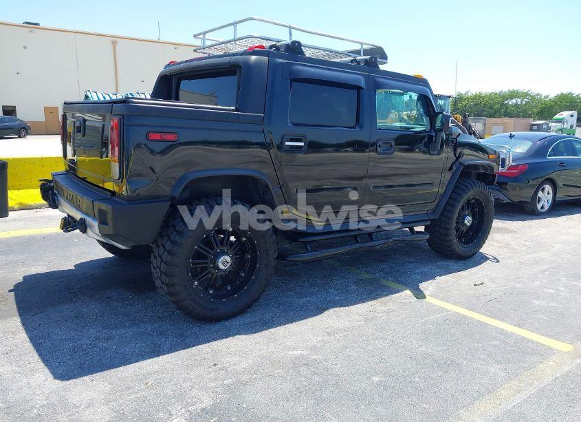 Photo 4 of 2005 Hummer H2 SUT (VIN 5GRGN22U25H106033)