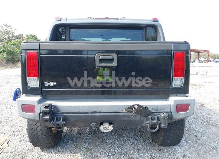 Photo 16 of 2005 Hummer H2 SUT (VIN 5GRGN22U25H113340)