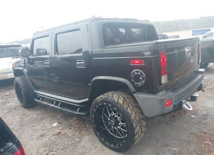 Photo 14 of 2005 Hummer H2 SUT (VIN 5GRGN22U25H130901)
