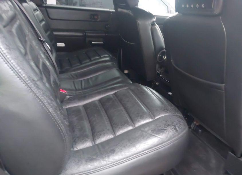 Photo 8 of 2005 Hummer H2 SUT (VIN 5GRGN22U25H130901)