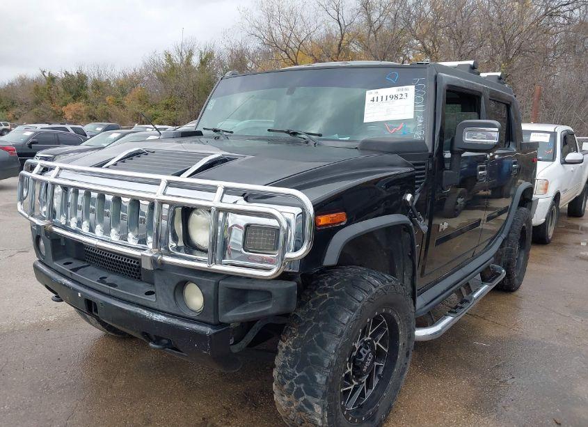 Photo 2 of 2005 Hummer H2 SUT (VIN 5GRGN22U45H110004)