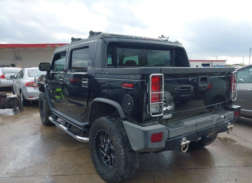 Photo 3 of 2005 Hummer H2 SUT (VIN 5GRGN22U45H110004)