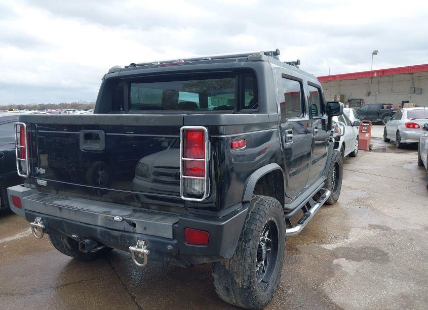 Photo 4 of 2005 Hummer H2 SUT (VIN 5GRGN22U45H110004)