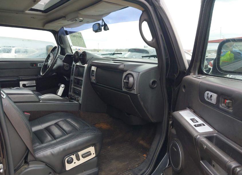 Photo 5 of 2005 Hummer H2 SUT (VIN 5GRGN22U45H110004)