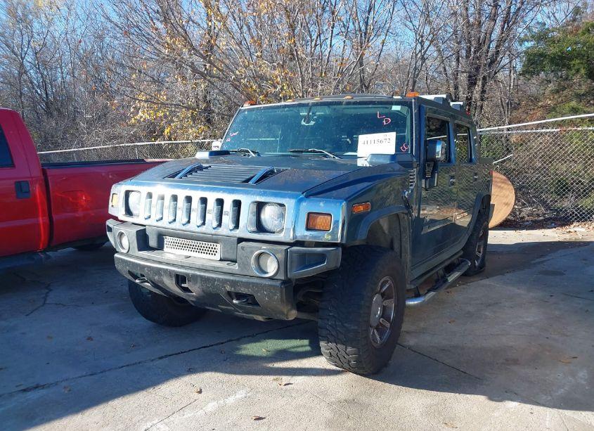 Photo 2 of 2005 Hummer H2 SUT (VIN 5GRGN22U75H111132)