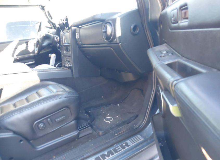 Photo 5 of 2005 Hummer H2 SUT (VIN 5GRGN22U75H111132)