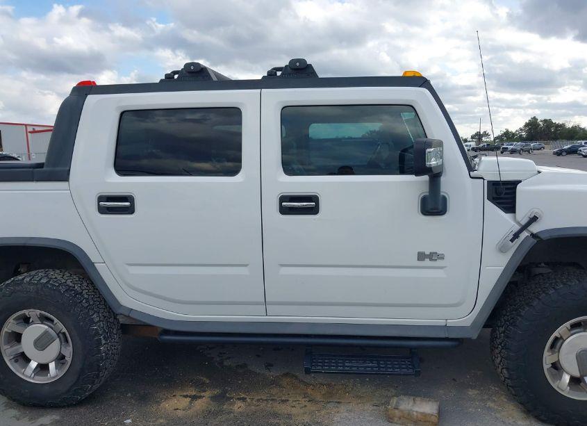 Photo 13 of 2007 Hummer H2 SUT (VIN 5GRGN22U77H109500)