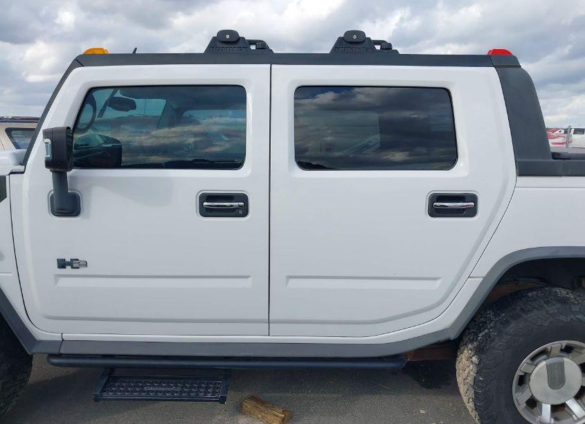 Photo 14 of 2007 Hummer H2 SUT (VIN 5GRGN22U77H109500)