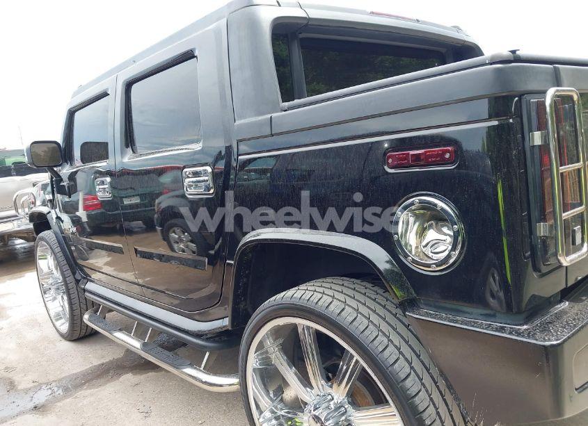 Photo 14 of 2005 Hummer H2 SUT (VIN 5GRGN22U95H112508)