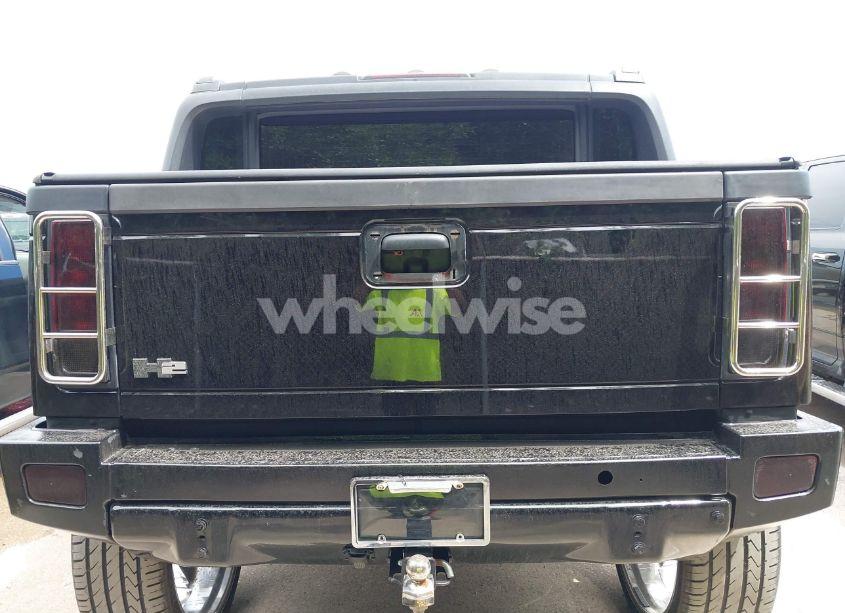 Photo 16 of 2005 Hummer H2 SUT (VIN 5GRGN22U95H112508)
