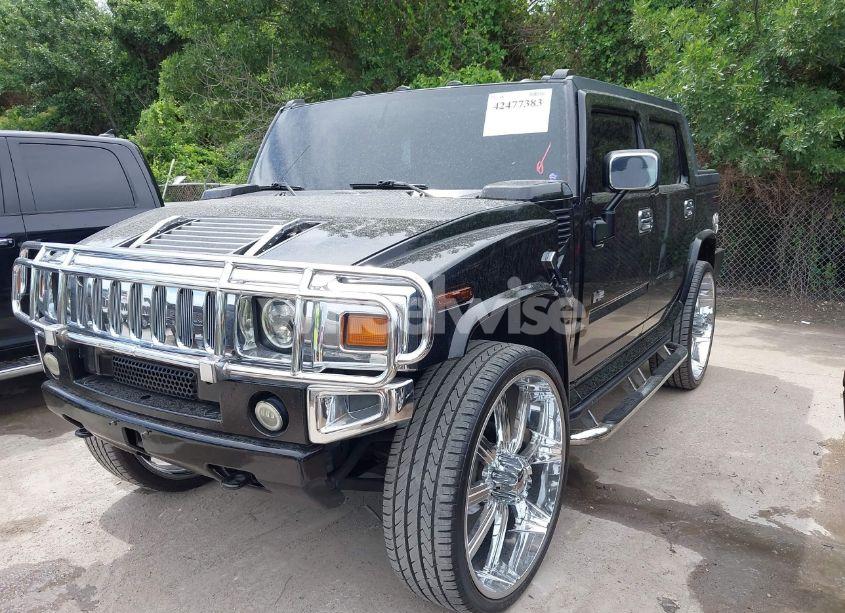 Photo 2 of 2005 Hummer H2 SUT (VIN 5GRGN22U95H112508)