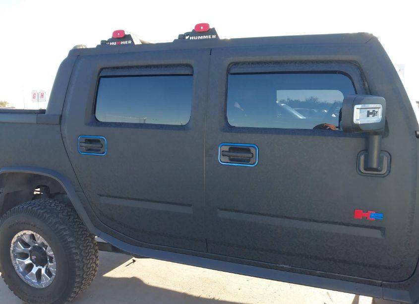 Photo 14 of 2006 Hummer H2 SUT (VIN 5GRGN22UX6H106007)