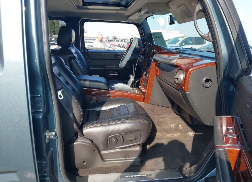 Photo 5 of 2006 Hummer H2 SUV (VIN 5GRGN23U06H101669)